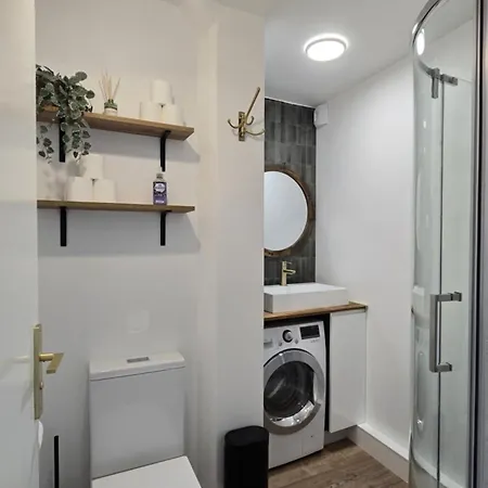 Thewatchtower Dragon Ferry A Proximite קאלה