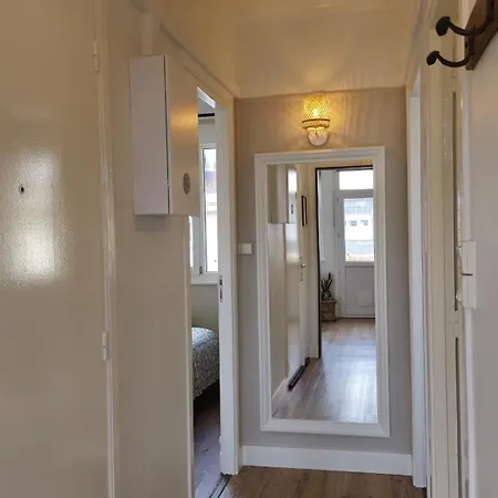 Thewatchtower Dragon Ferry A Proximite קאלה